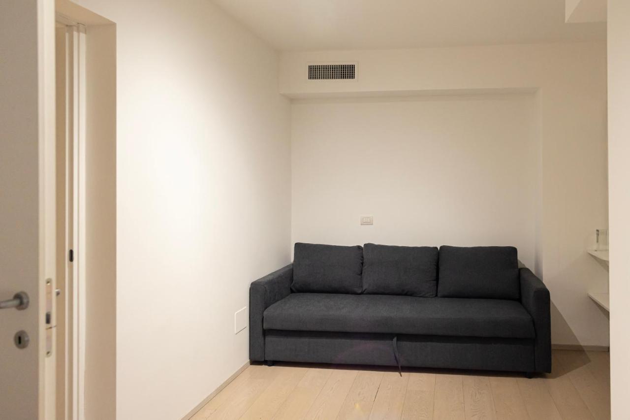 Elegante E Spazioso Quadrilocale In Porta Venezia Milan Exterior photo